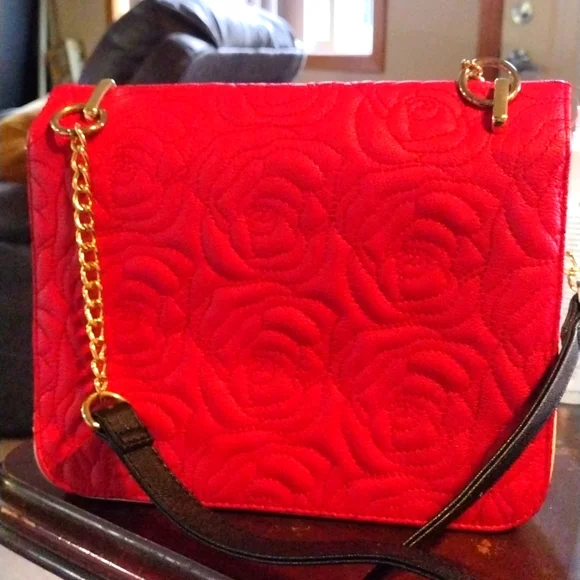 NWOT Betsey Johnson crossbody - Picture 3 of 5